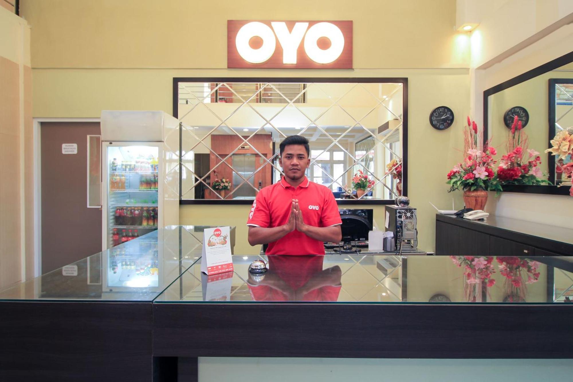 Oyo175K60公寓 泗水 外观 照片