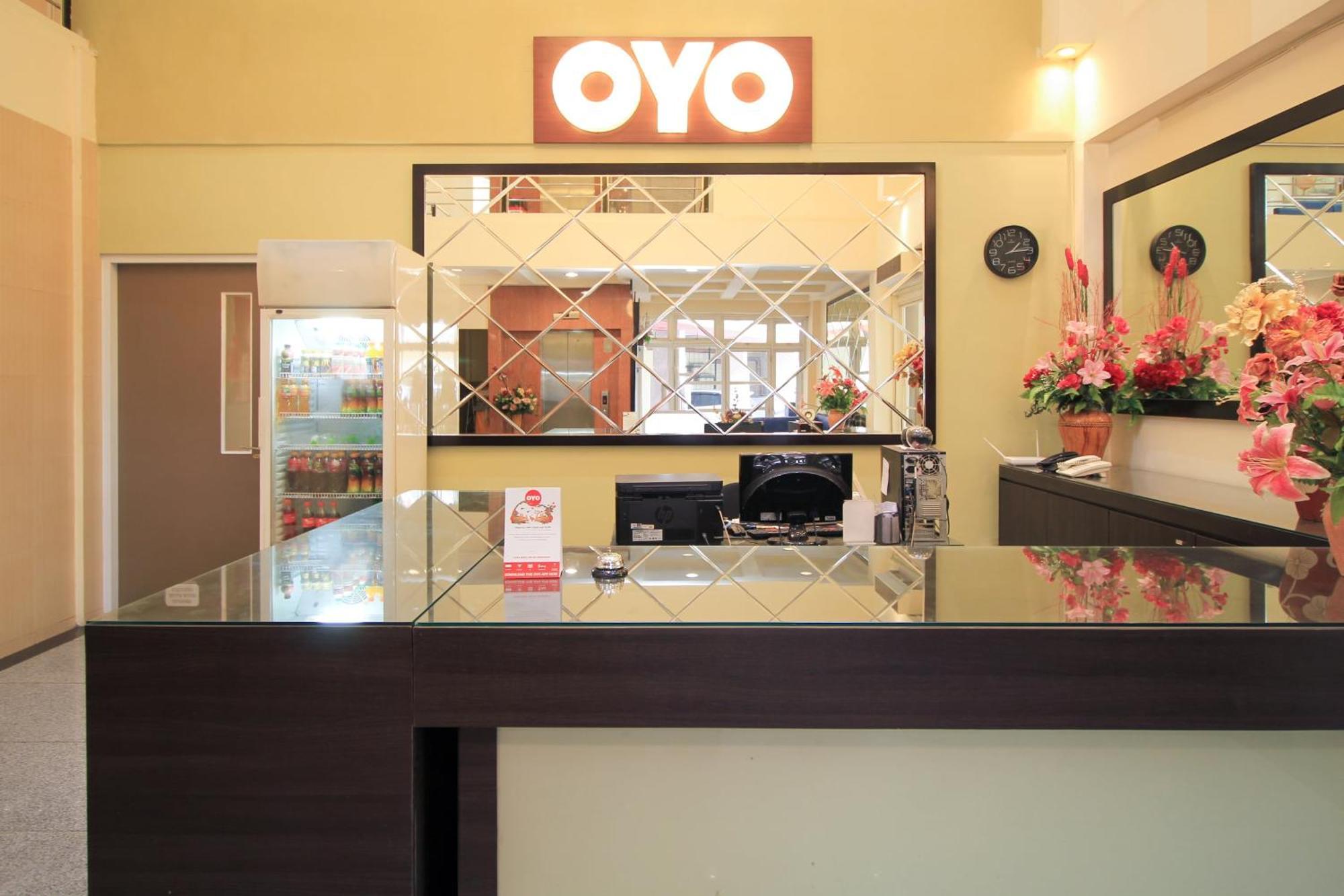 Oyo175K60公寓 泗水 外观 照片